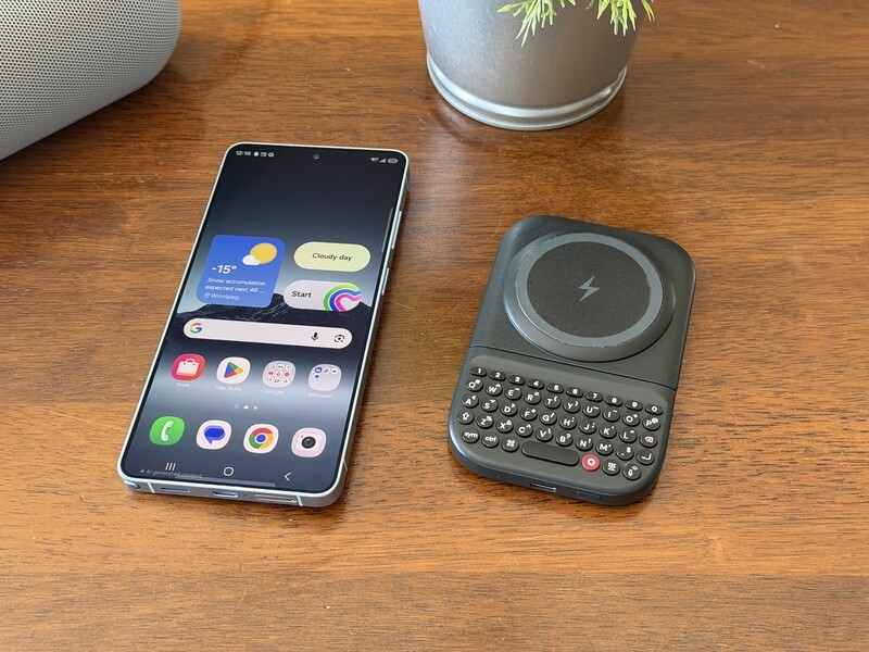 Clicks Power Keyboard Next To Galaxy S26 Ultra